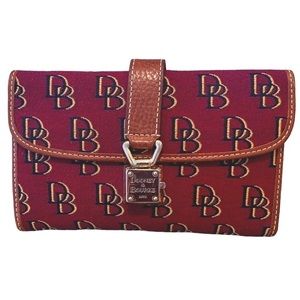EUC Dooney& Bourke Locking Signature Trifold Wallet